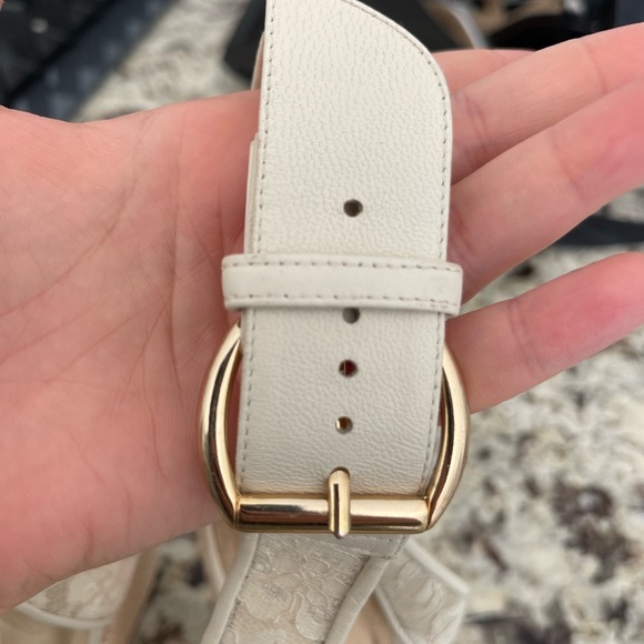 Stuart weitzman ivory lace wedges with gold hardware - Picture 2 of 12